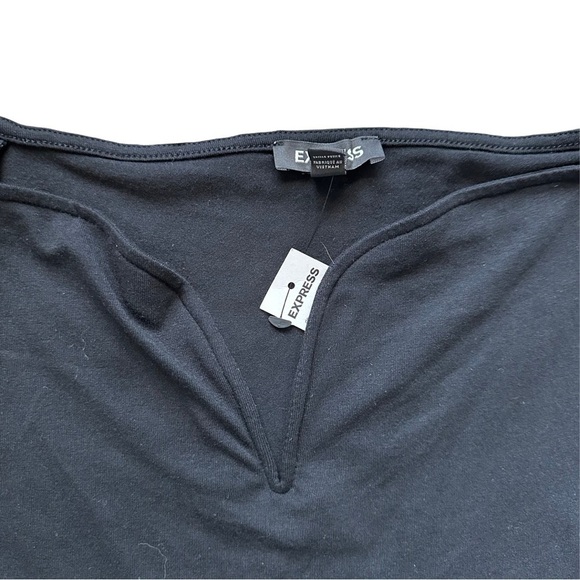 EXPRESS Off-Shoulder Top PETITE - Picture 10 of 11